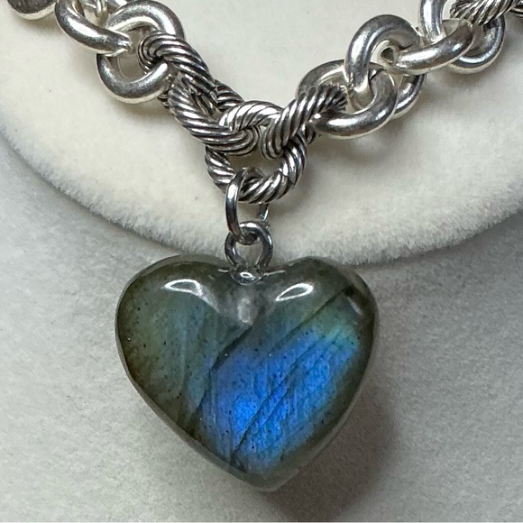 Antique Silver Bracelet with Super Flashy Labradorite Heart Charm - Picture 5 of 5